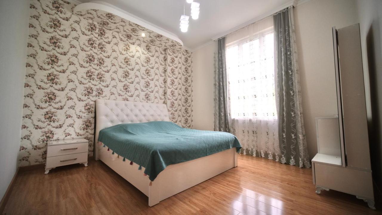 Guesthouse - Family Hotel Bagdati Extérieur photo